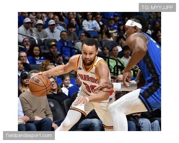 库里三分命中率提升明显，关键时刻投篮效率拉开对手差距